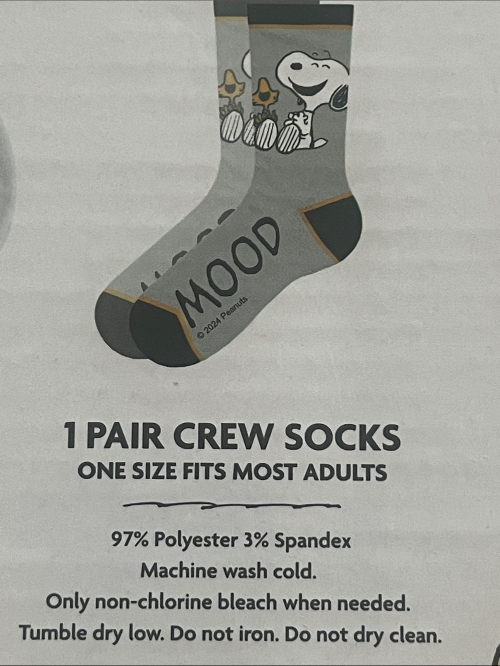 Peanuts Sock in a Mug Set: Mug, Socks and Sticker - Picture 5 of 6
